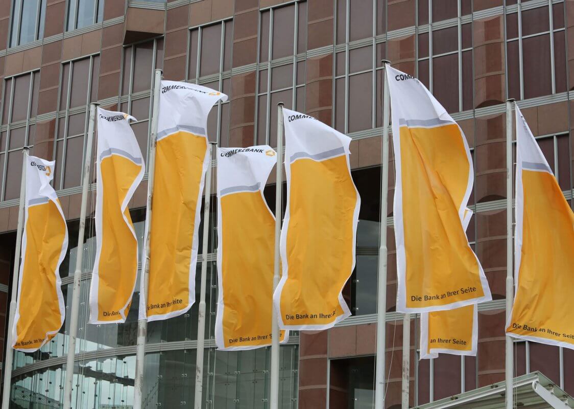 commerzbank-fahnen